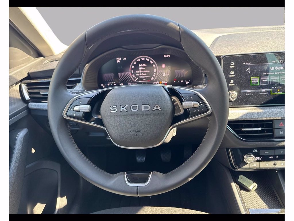 SKODA Kamiq 1.0 tsi black dots 115cv