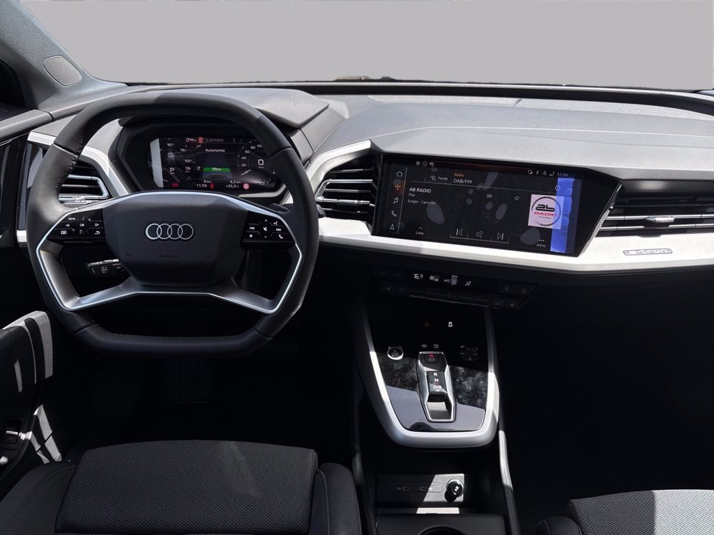 AUDI Q4 e-tron 45 business advanced