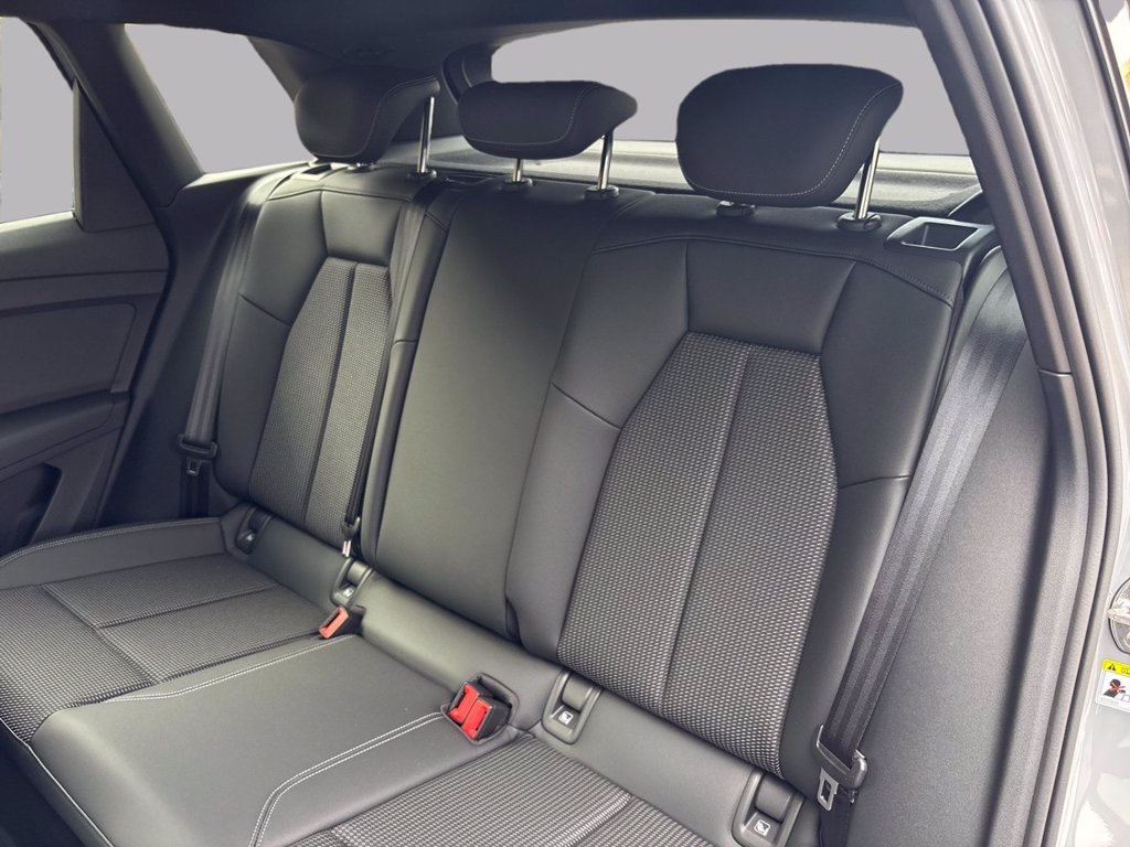 AUDI Q4 e-tron 45 s line edition