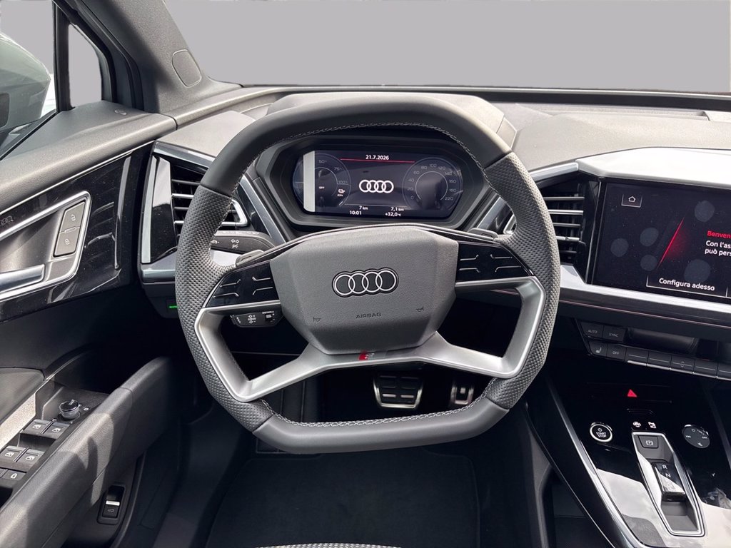 AUDI Q4 e-tron 45 s line edition