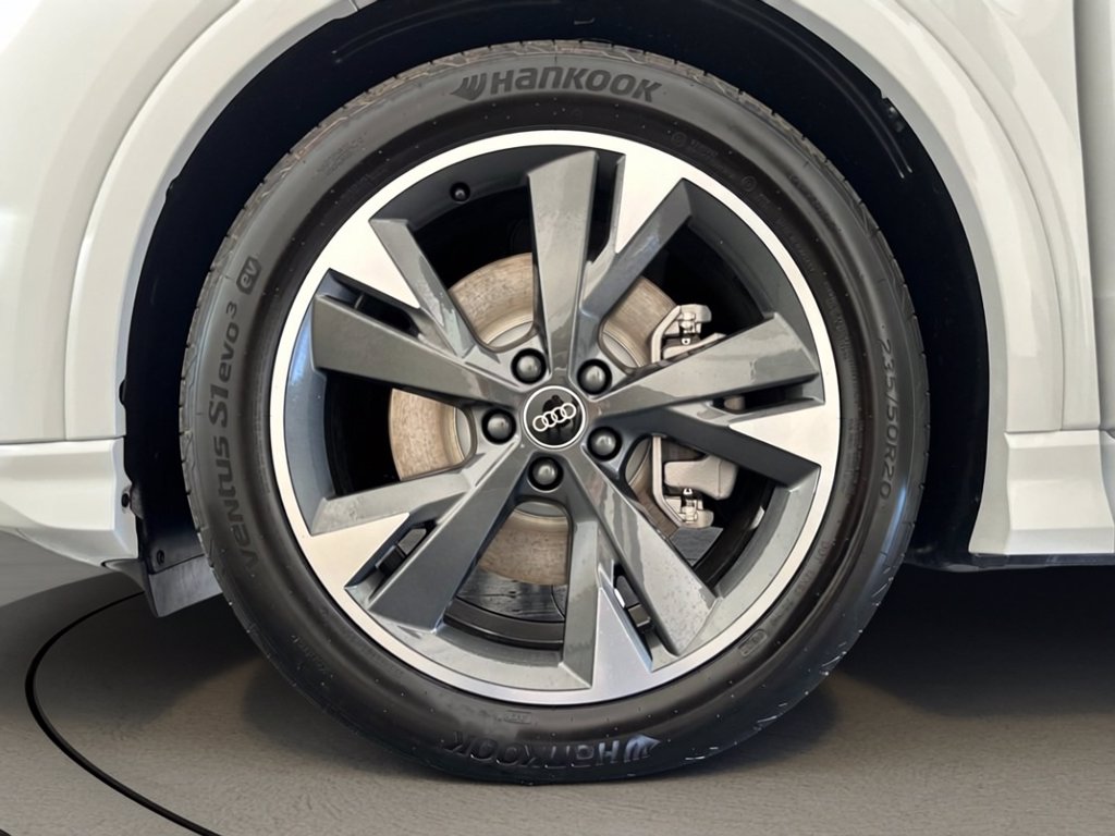 AUDI Q4 e-tron 45 s line edition