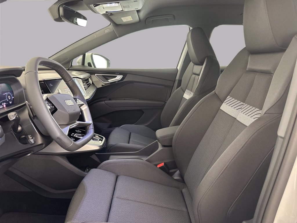 AUDI Q4 e-tron 45 s line edition