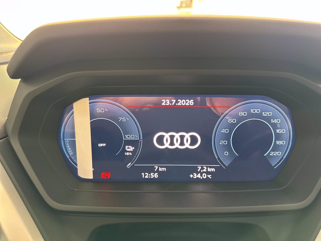 AUDI Q4 e-tron 45 business advanced