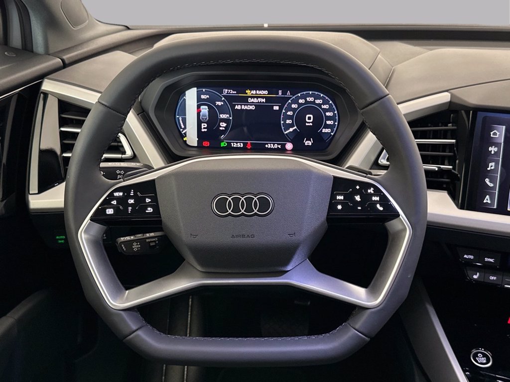 AUDI Q4 e-tron 45 business advanced