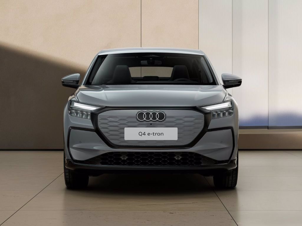 AUDI Q4 sportback e-tron business 204cv