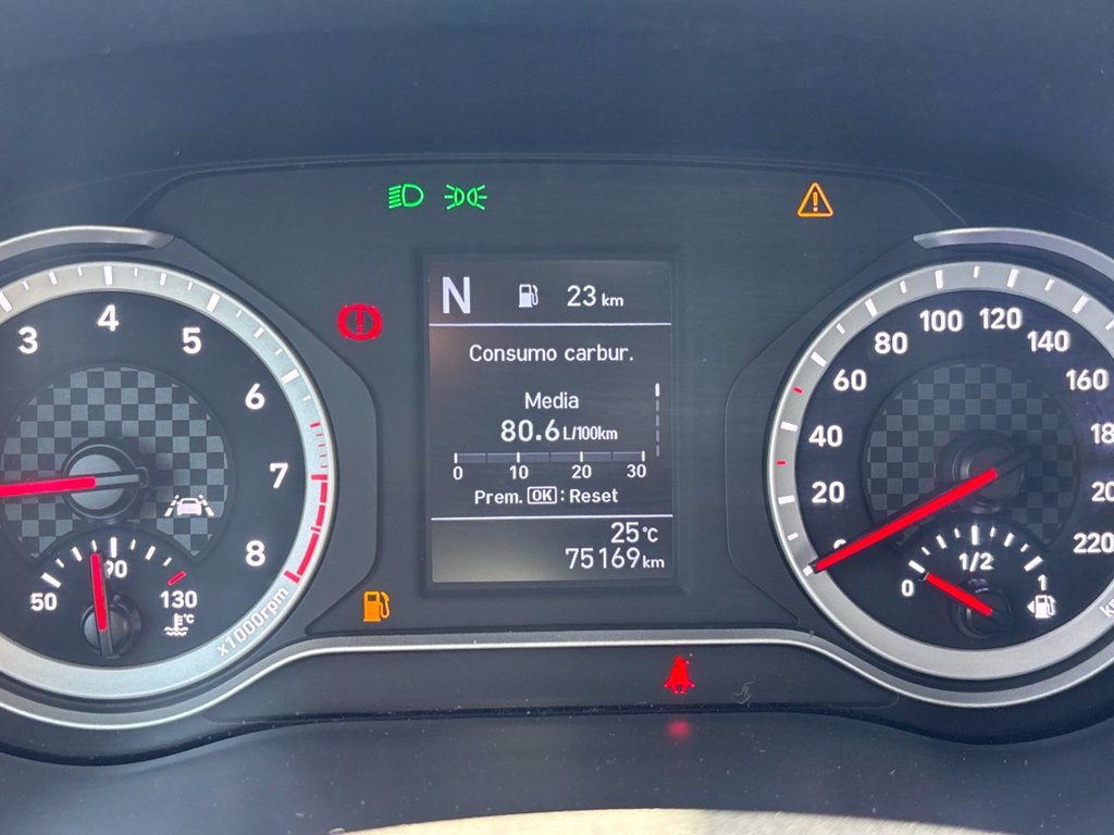 HYUNDAI I10 1.0 mpi tech connect pack at
