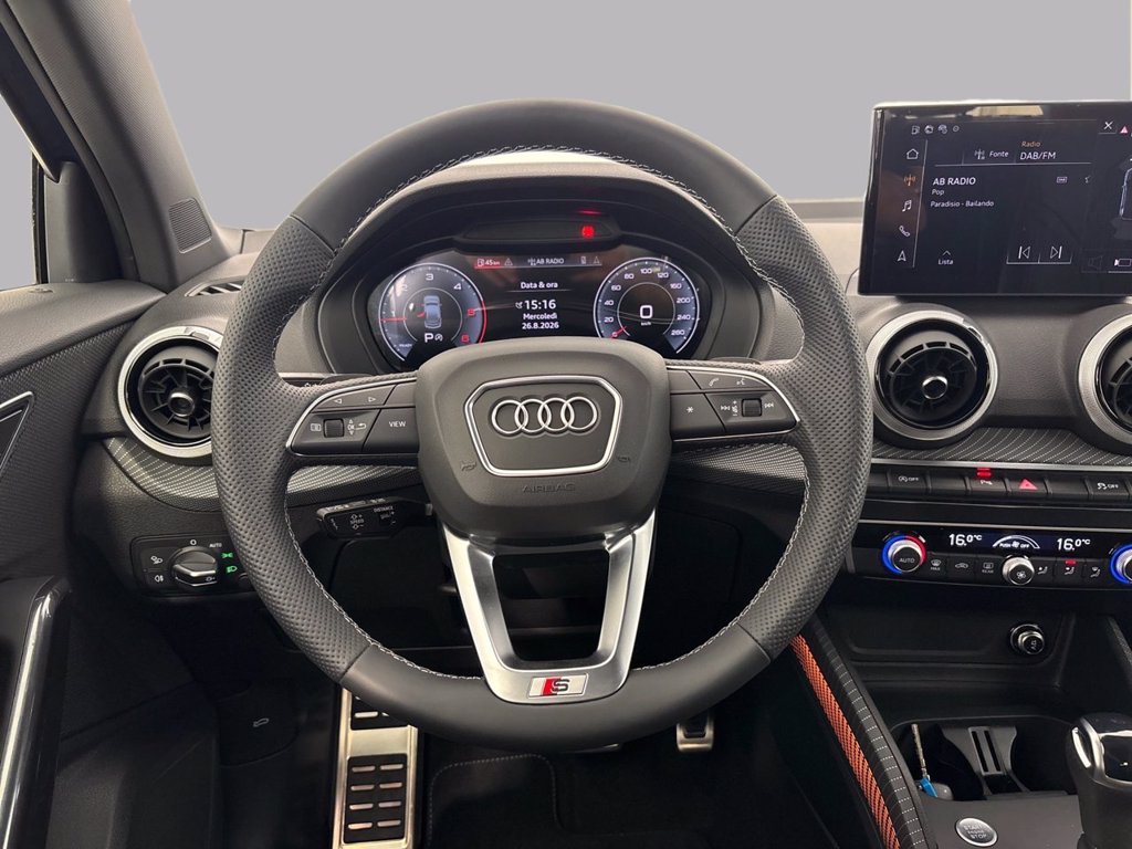 AUDI Q2 35 2.0 tdi identity black s-tronic