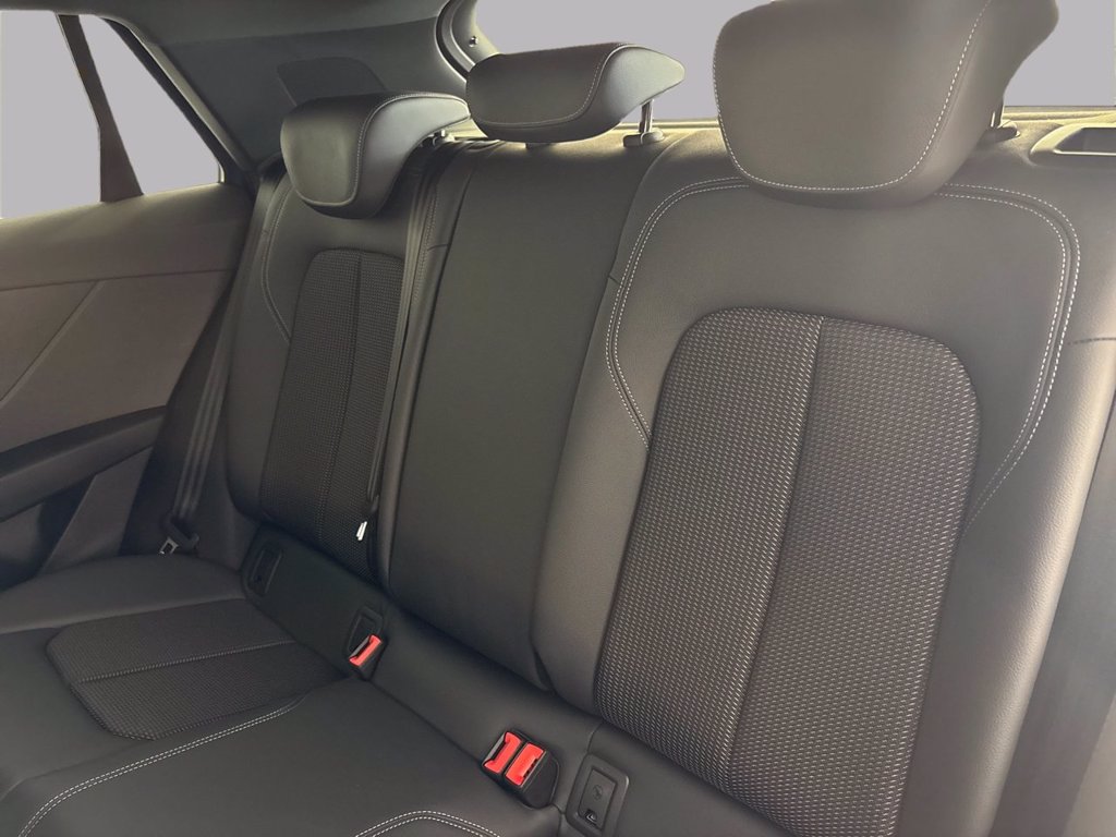 AUDI Q2 35 2.0 tdi identity black s-tronic