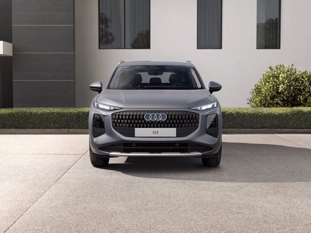 AUDI Q3 1.5 e-hybrid business 272cv s-tronic