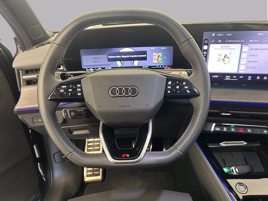 AUDI Q3 1.5 e-hybrid business 272cv s-tronic