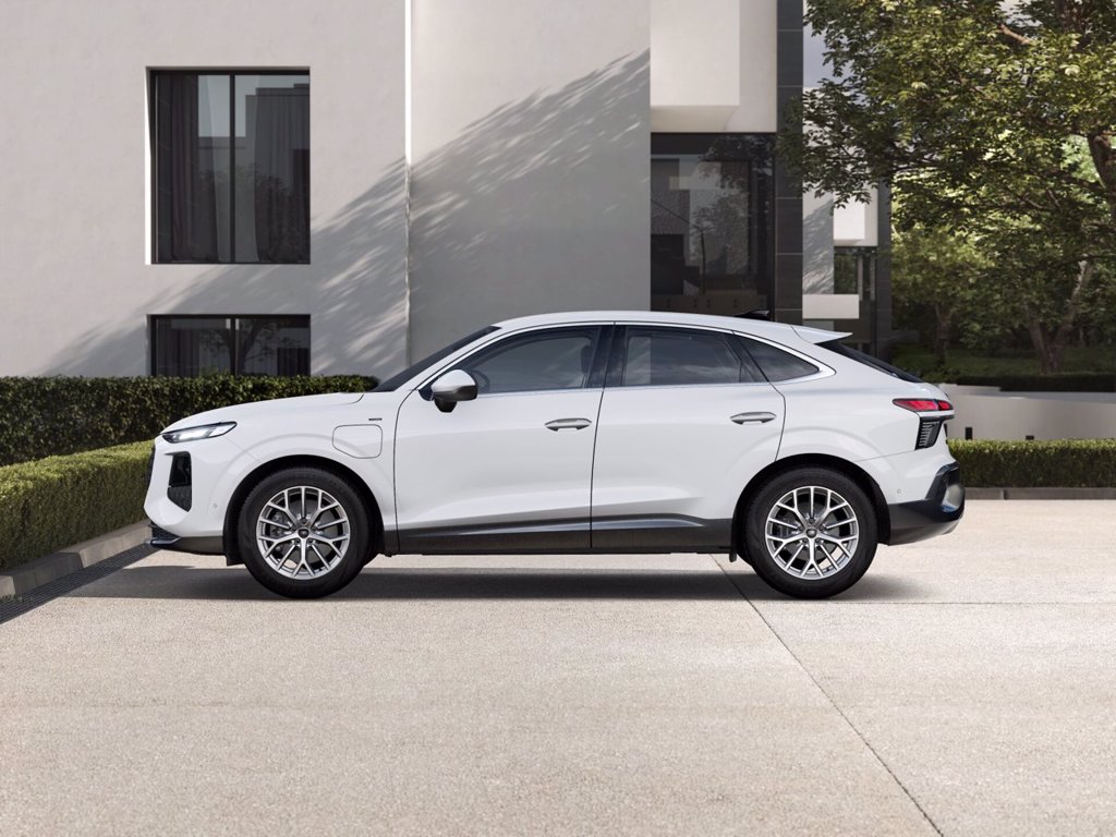 AUDI Q3 sportback 1.5 e-hybrid business advanced 272cv stronic