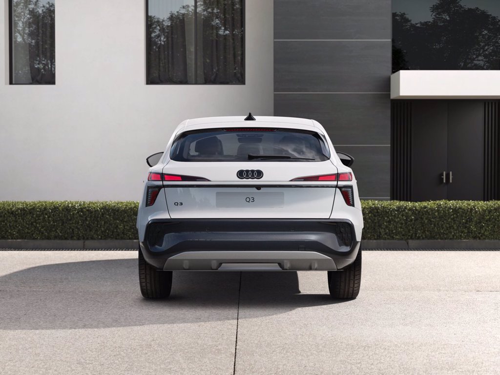 AUDI Q3 sportback 1.5 e-hybrid business advanced 272cv stronic