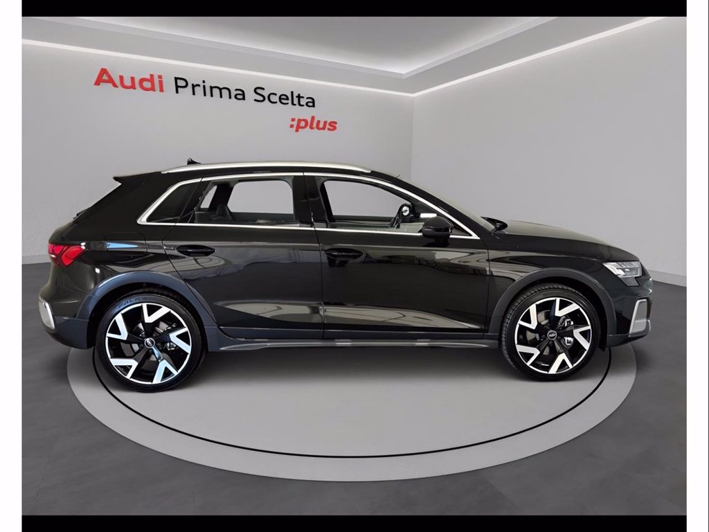 AUDI A3 allstreet 2.0 tdi identity contrast 150cv s-tronic