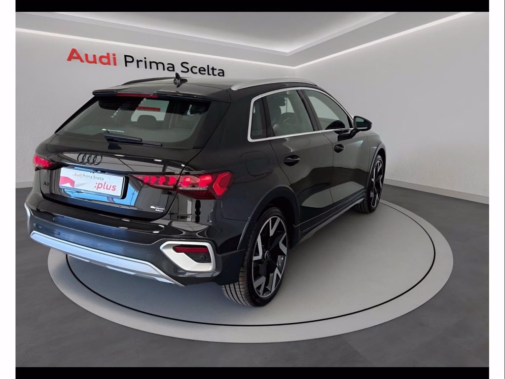 AUDI A3 allstreet 2.0 tdi identity contrast 150cv s-tronic