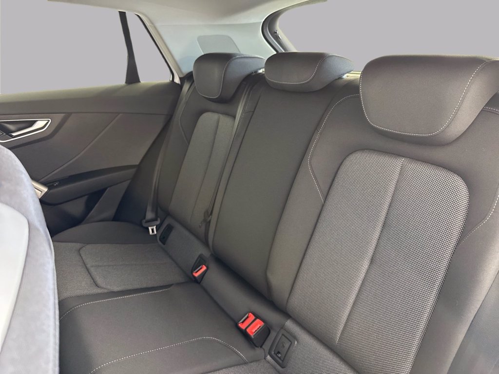 AUDI Q2 35 2.0 tdi identity black s-tronic