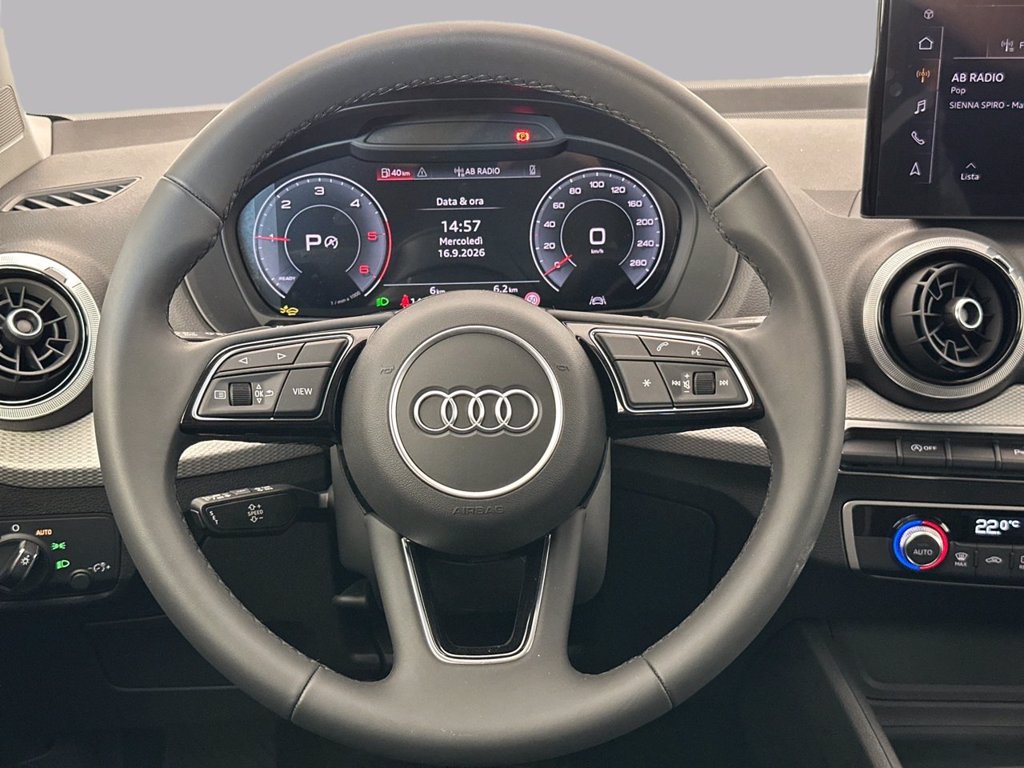 AUDI Q2 35 2.0 tdi identity black s-tronic