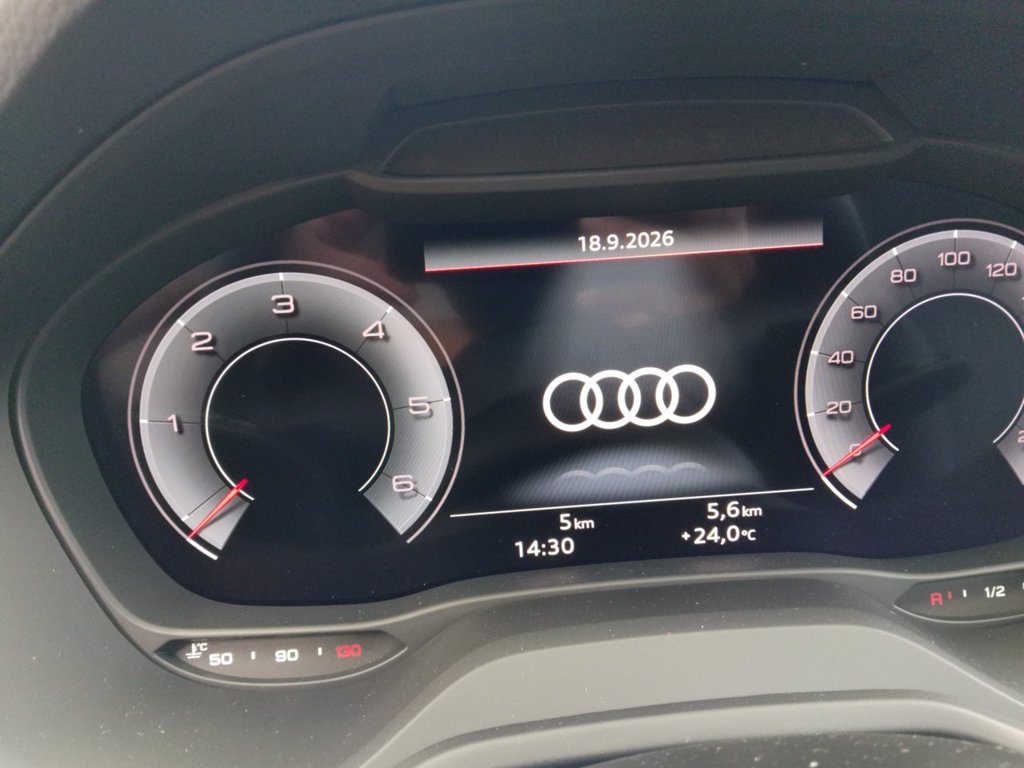 AUDI Q2 35 2.0 tdi identity black s-tronic