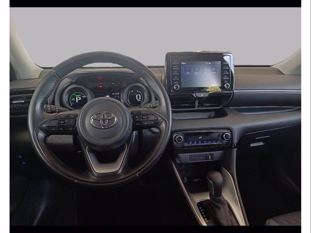 TOYOTA Yaris 1.5h trend