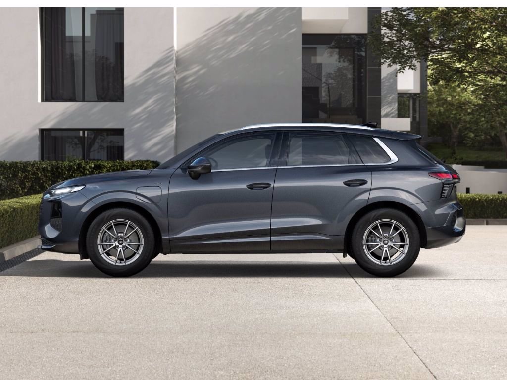 AUDI Q3 1.5 e-hybrid business 272cv s-tronic