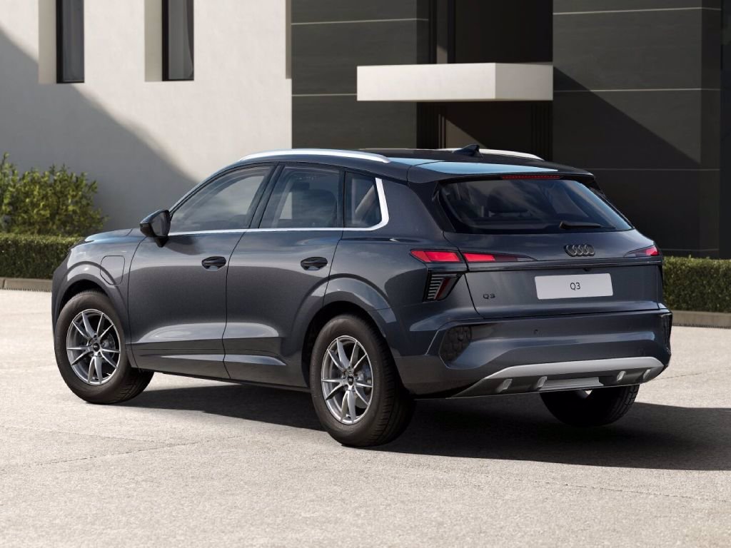 AUDI Q3 1.5 e-hybrid business 272cv s-tronic