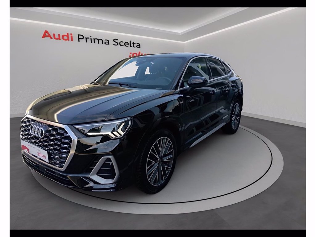 AUDI Q3 sportback 35 2.0 tdi identity black s-tronic