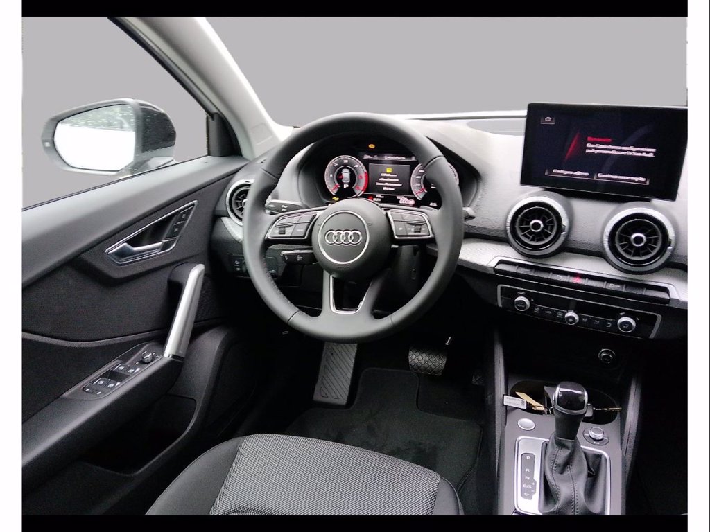 AUDI Q2 35 2.0 tdi identity black s-tronic
