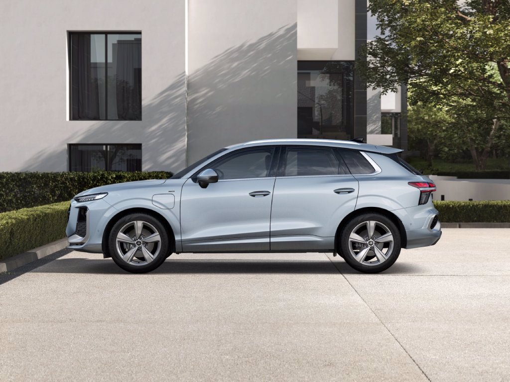 AUDI Q3 1.5 e-hybrid s line edition 272cv s-tronic
