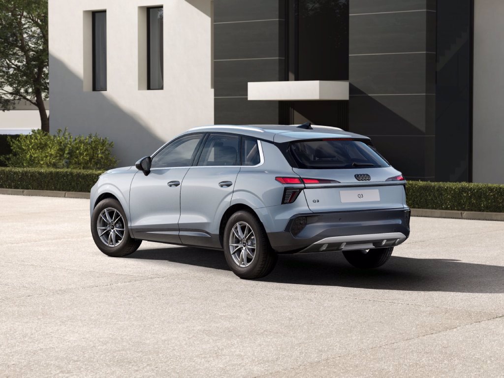 AUDI Q3 2.0 tdi business 150cv s-tronic