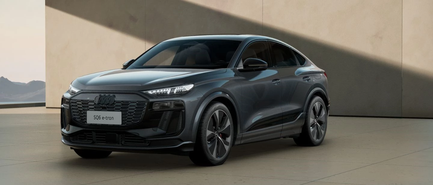 SQ6 Sportback E Tron Desk