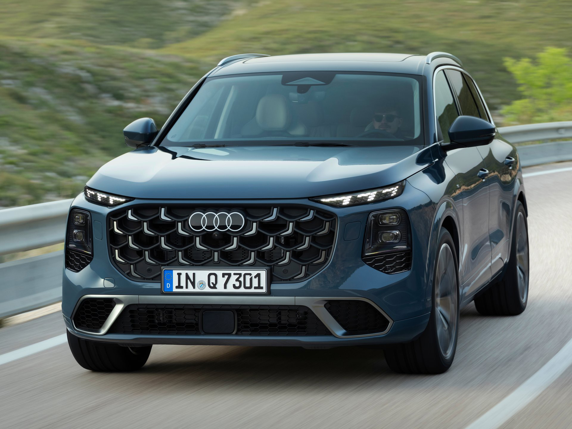 Audi Q7 1