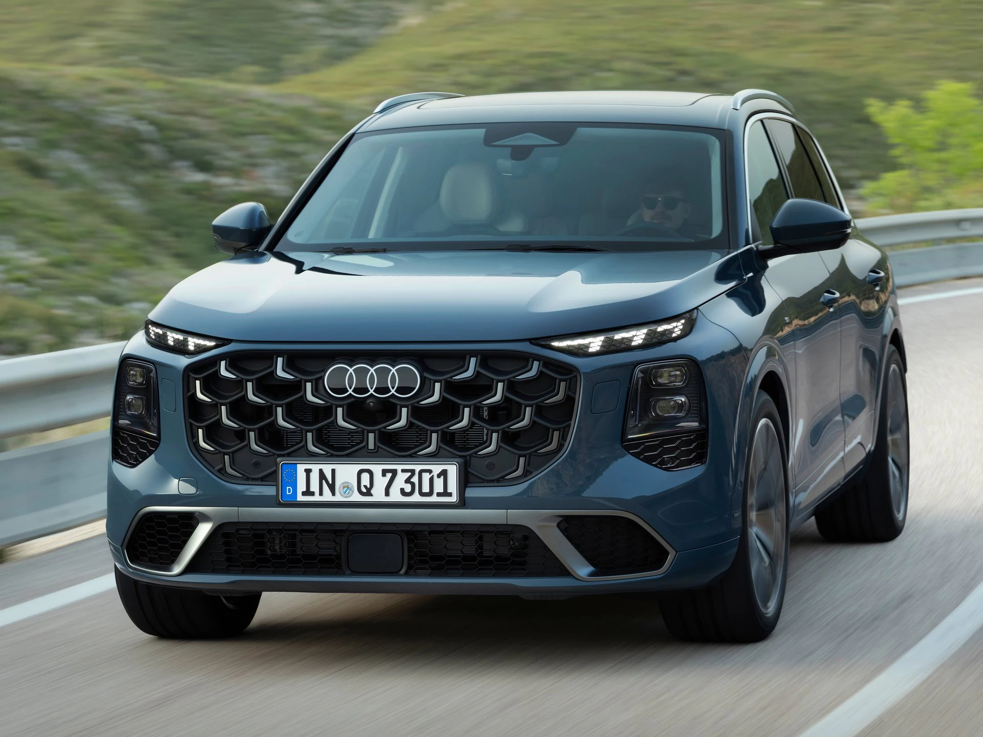 Audi Q7 1
