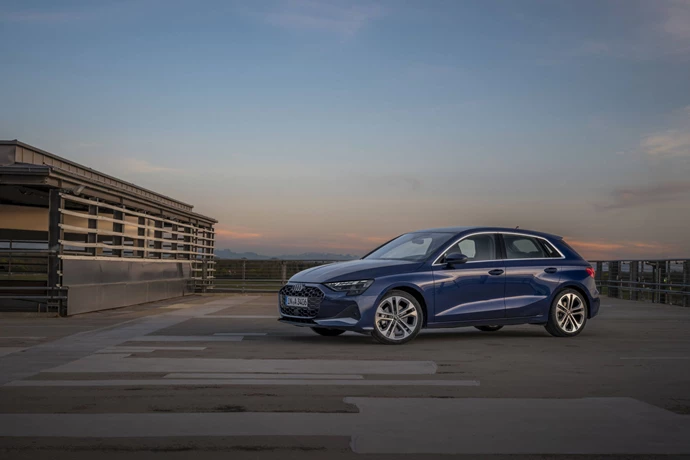 Nuova A3 Sportback 3 Box Contenuti 5000X3335