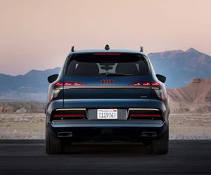 Audi Q9 2