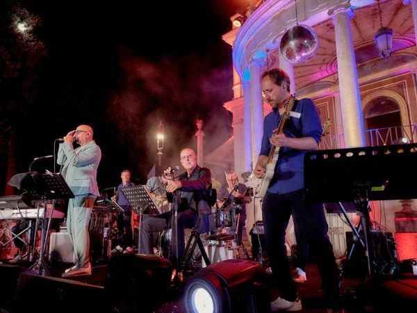 Casina Valadier Band
