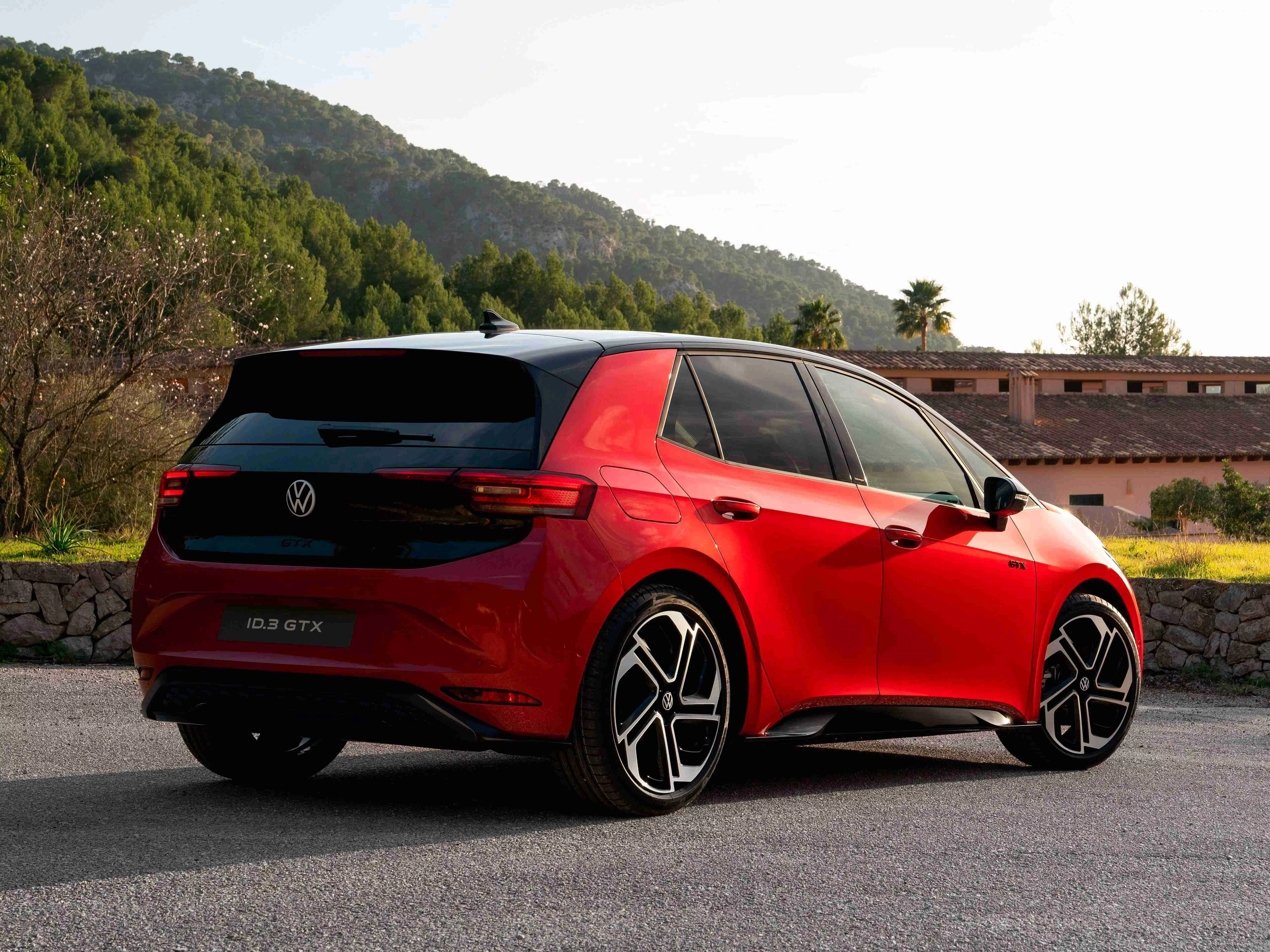 Punto Elettrico Mondo Italia (1) (2)