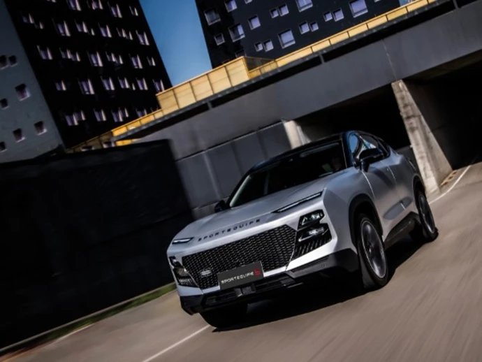 Sportequipe 6GT 600X450