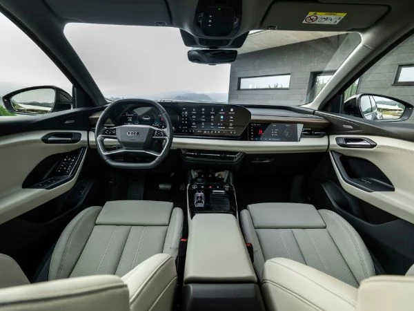 Palcoscenico Digitale 16 Etron Test Drive