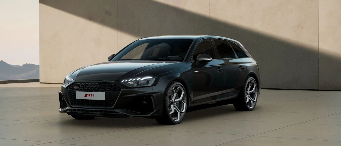 Audi RS4 Avant 1440X616