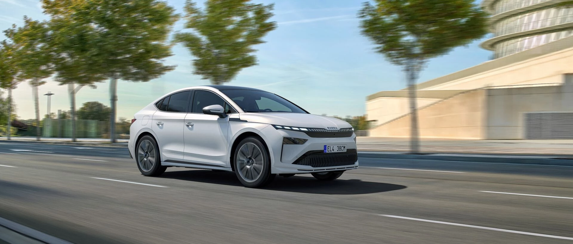 Nuova Skoda Enyaq Coupè Desk