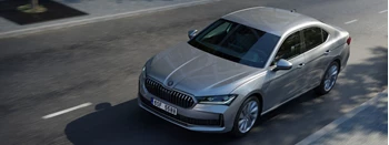 Skoda Superb Wagon 01