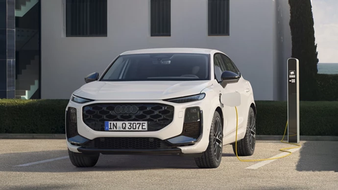 Nuova Q3 Sportback E Hybrid 1920X1080