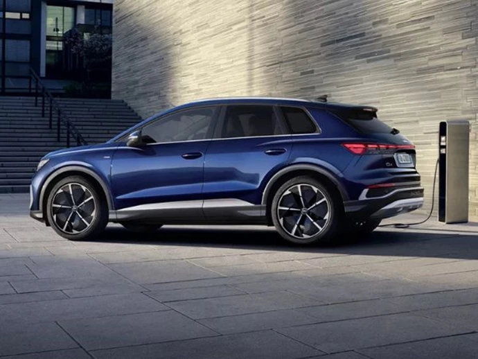 Q4 E Tron Custom Edition