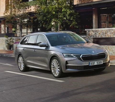 Nuova Octavia Dettaglio Desk 486X426