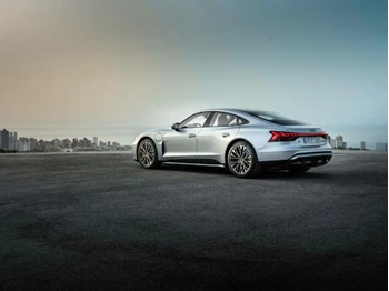 S Etron Gt Quattro Pano Esterni