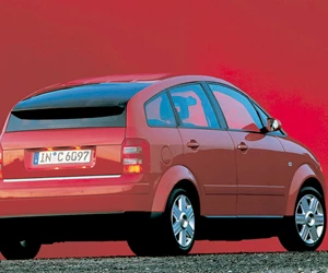 Audi A2 4